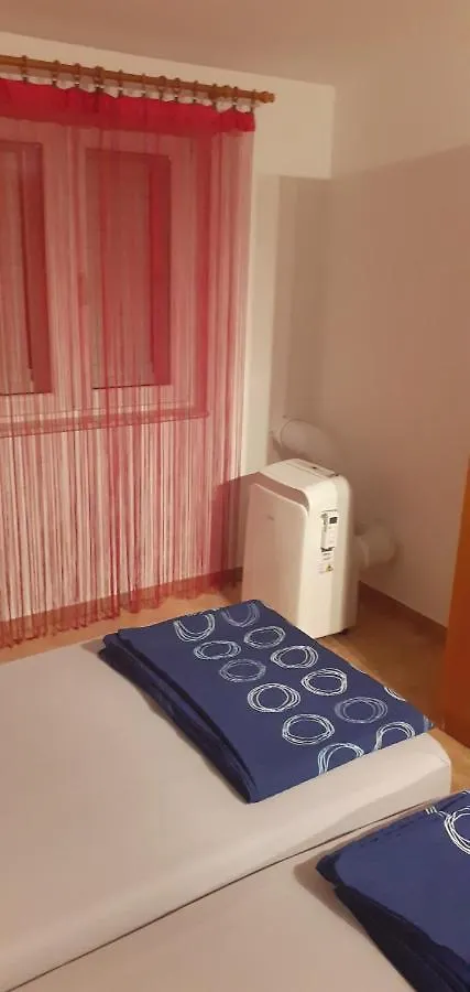 Apartman Grl Kastela Apartment