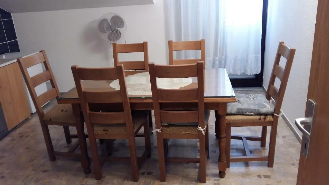 Apartman Grl Kastela